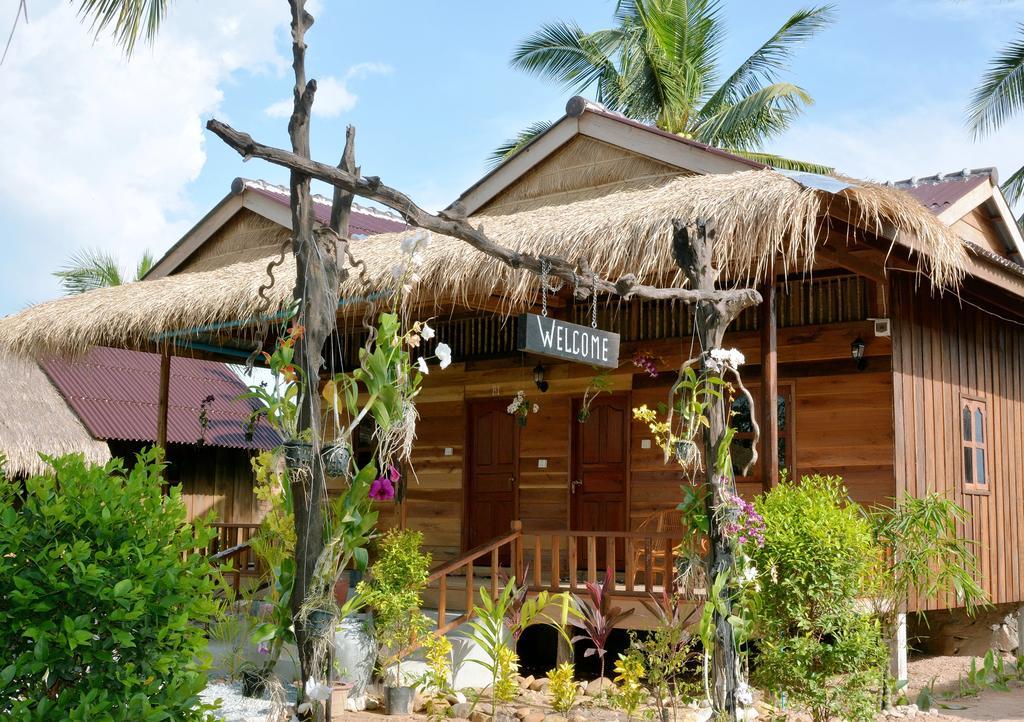 Fish Island Bungalows Kampot Exterior photo